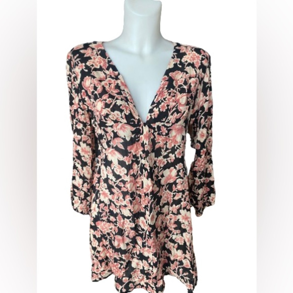 California Moonrise Black & Cream Floral V Neck High Low  Dress Size Large NWT